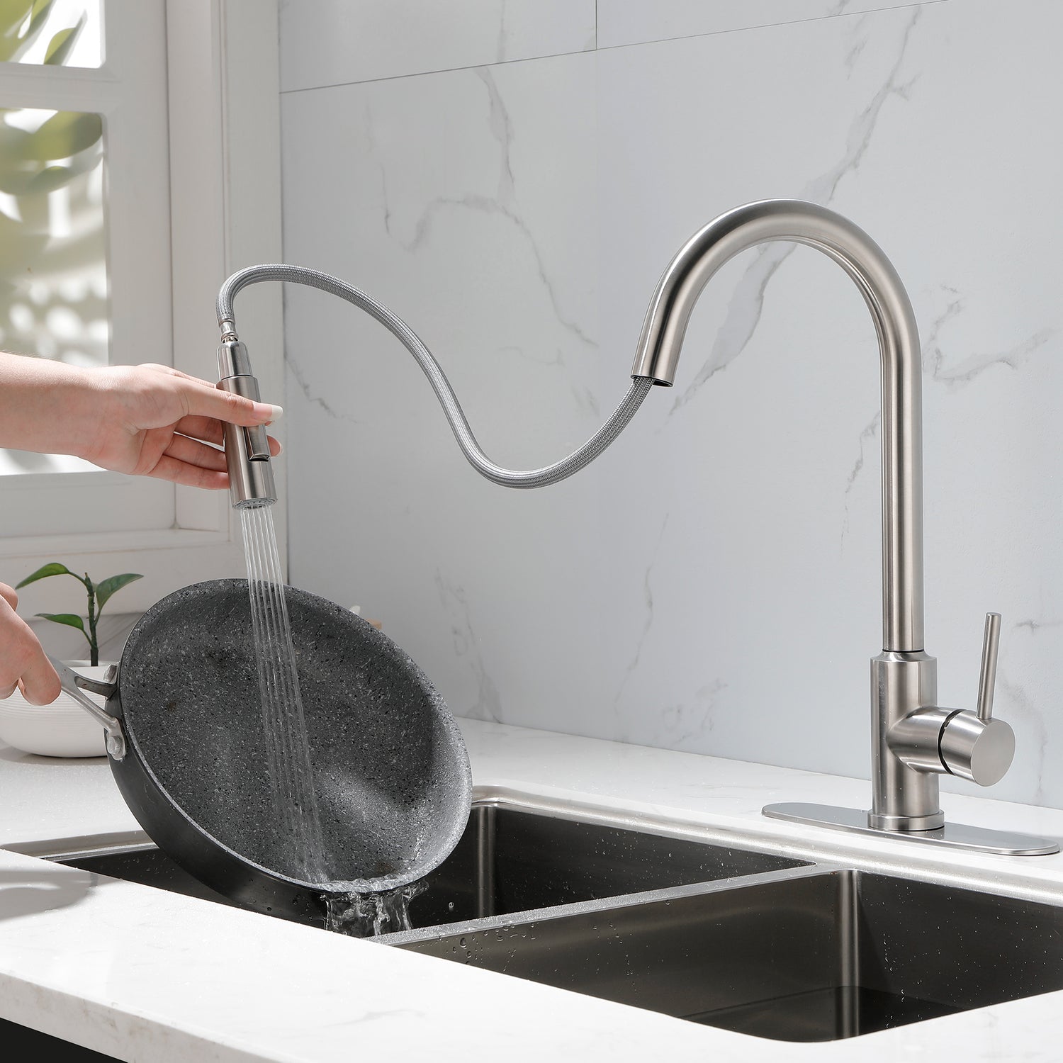 Stainless Steel Kitchen Sink Faucet with Pull-Down Sprayer